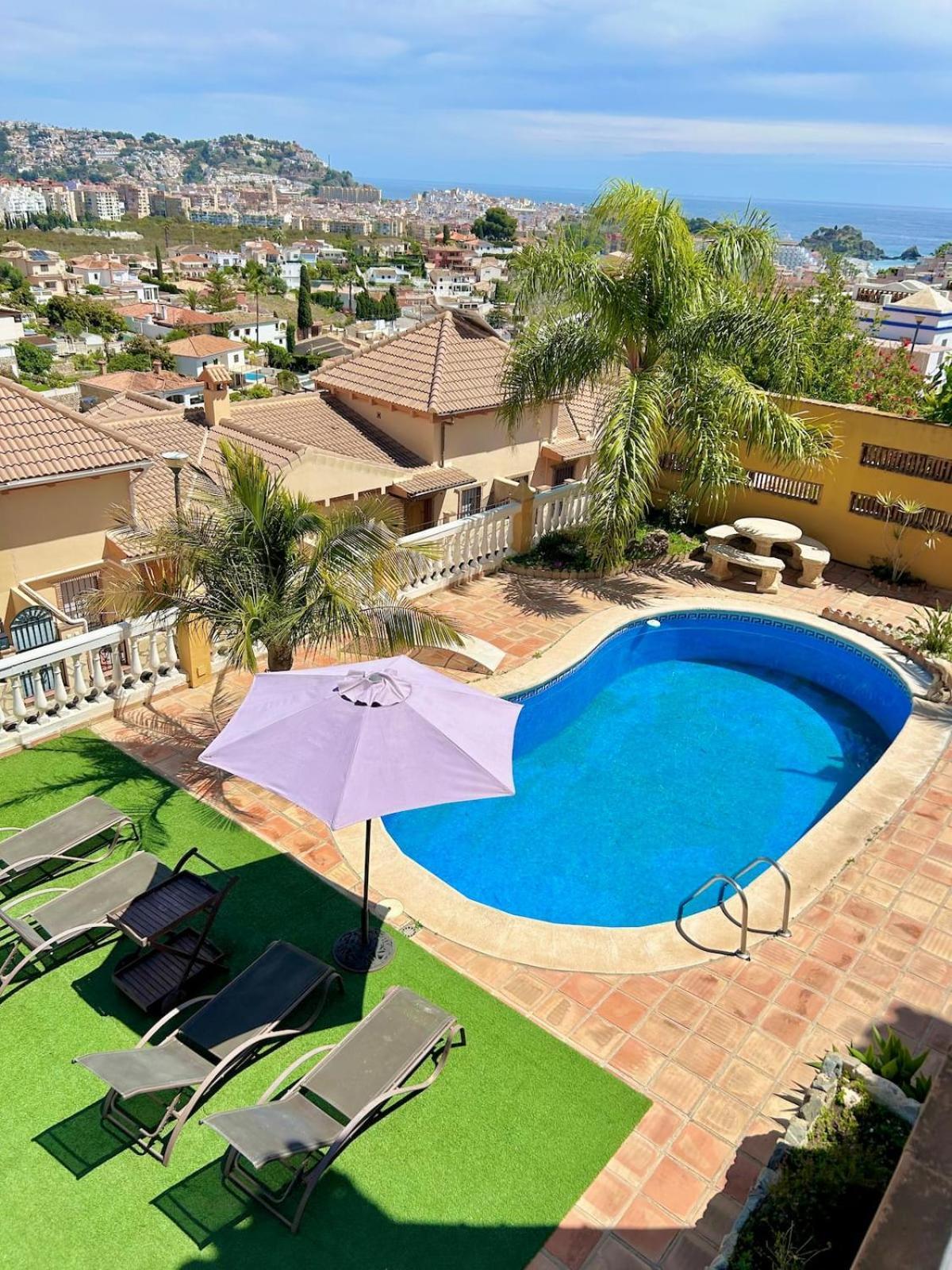 Almuñécar Chalet Con Piscinas Y Vistas De Ensueno מראה חיצוני תמונה